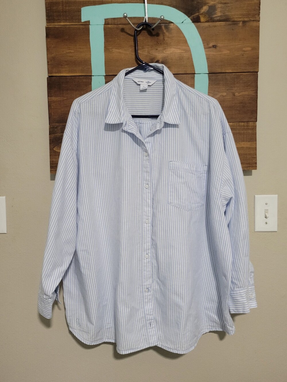 Old Navy Light Blue and White Striped The Boyfriend Coastal Shirt XL